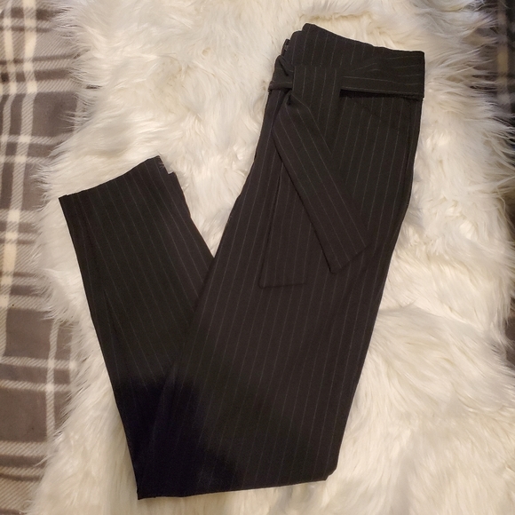 Dynamite Pinstripe pants with belt - Picture 2 of 5